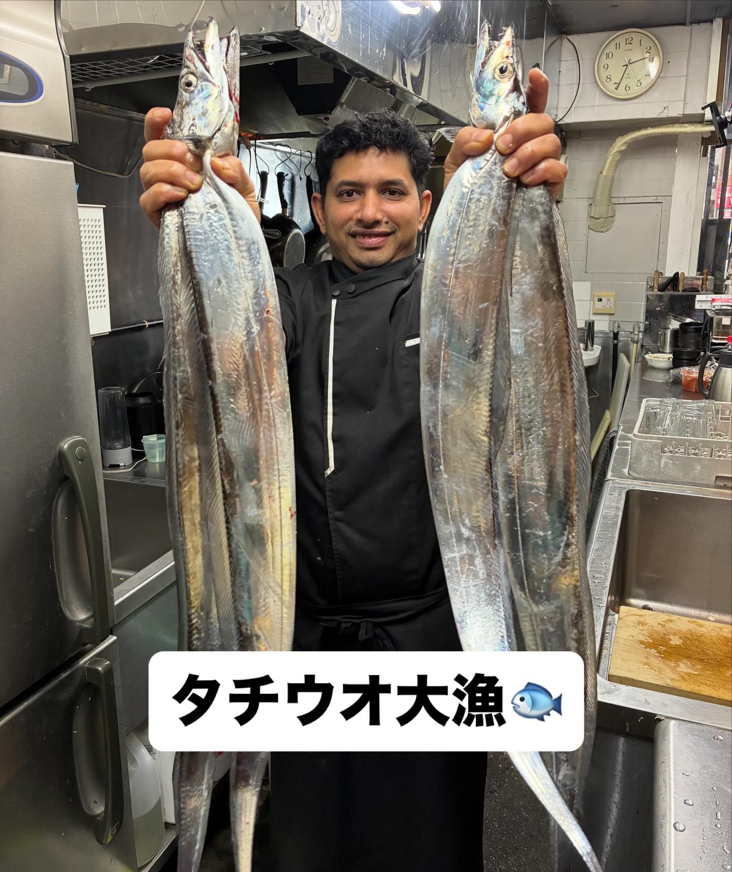 脂ののった大きなタチウオがたくさん
釣れましたー‼️

平日もお出し出来そうです！
明日もタチウオカ